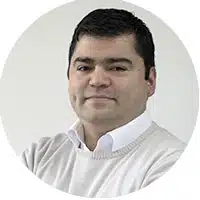 Oliver González